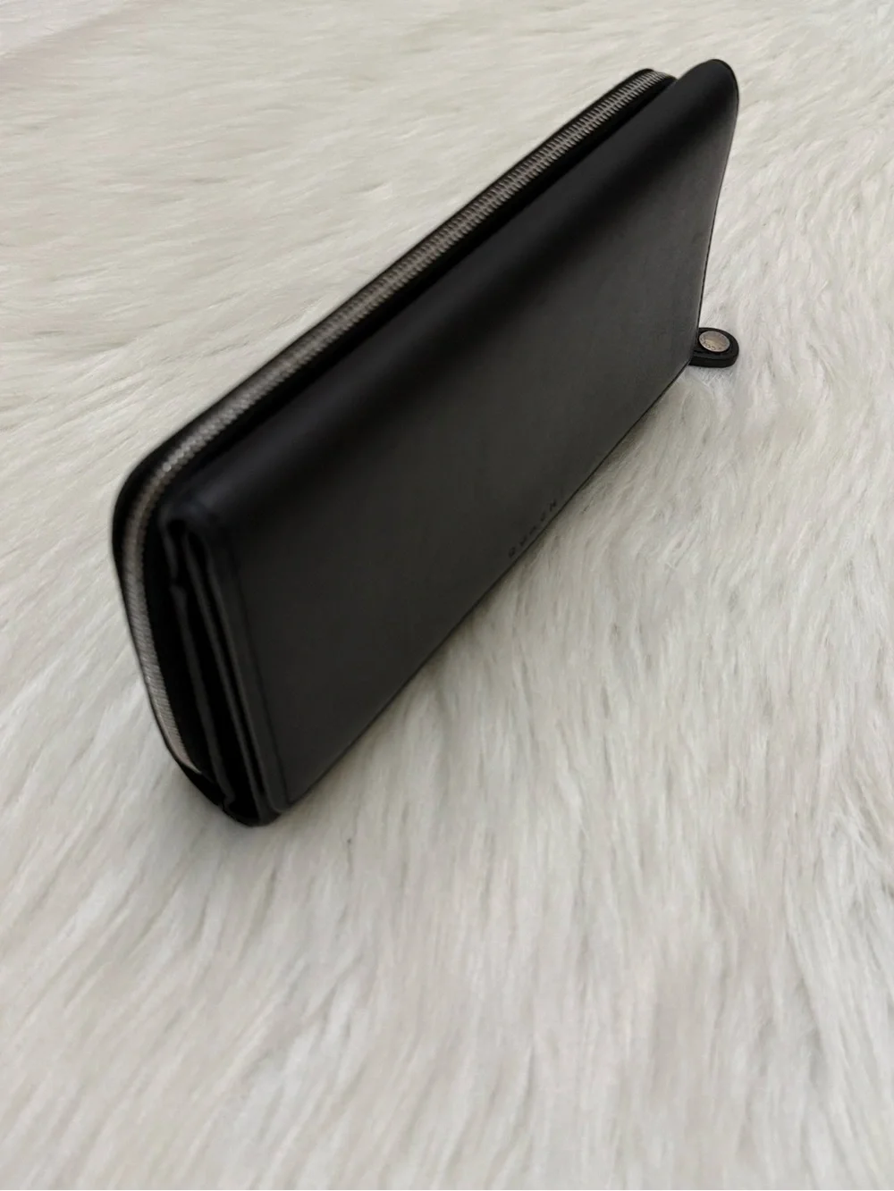 COACH - BLACK ALL SMOOTH LEATHER VINTAGE TRIFOLD TRAVEL WALLET
